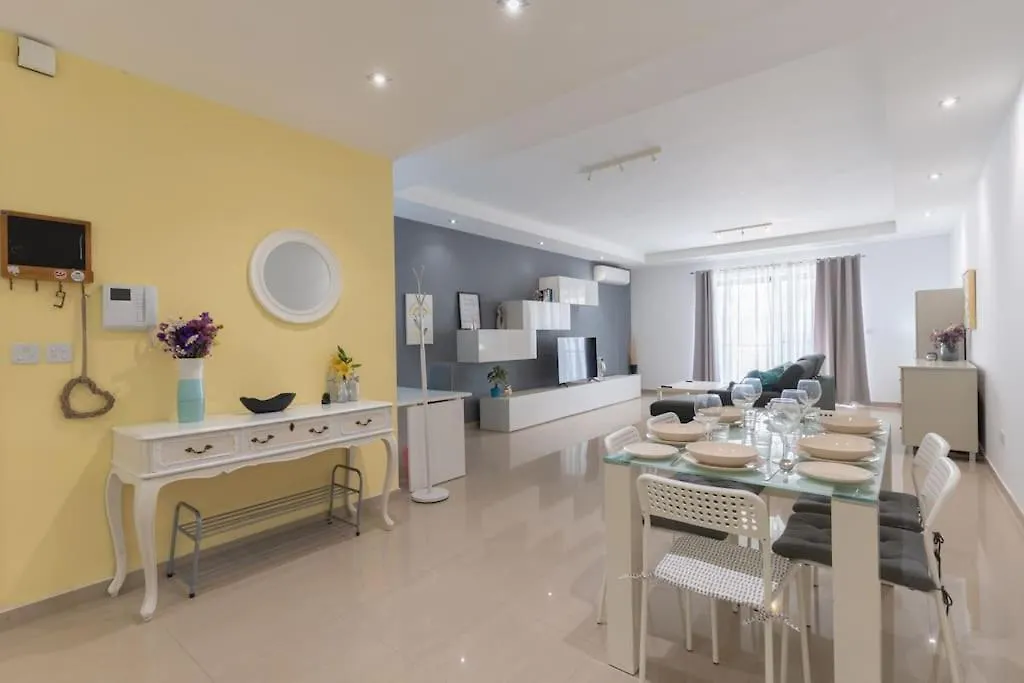 Apartment St Julians Apartment-Hosted By Sweetstay Saint Julian's