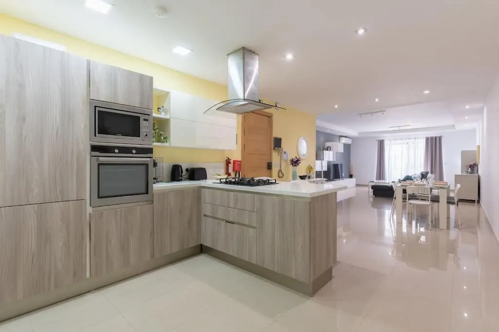 St Julians Apartment-Hosted By Sweetstay Saint Julian's Malta